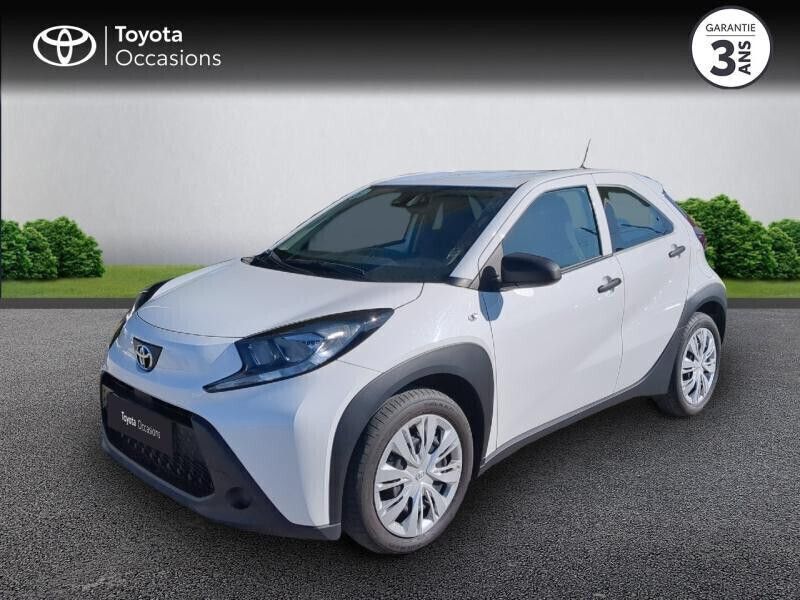 Blanc Utilisé 2022 Toyota Aygo Business Edition Citadine | 13 490 € (Prix juste) - Image 1/4