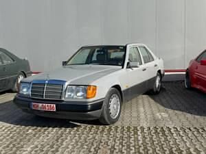 Occasion Mercedes 300 147 ch (108 kW) 1991 Gris Berline