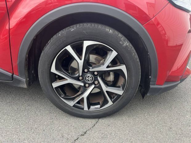 Rouge Utilisé 2022 Toyota C-HR SUV | 24 490 € (Bon prix) - Image 1/4
