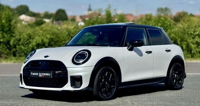 Utilisé 2024 Mini Cooper Sport Citadine | 39 990 € (Prix cher) - Image 1/4