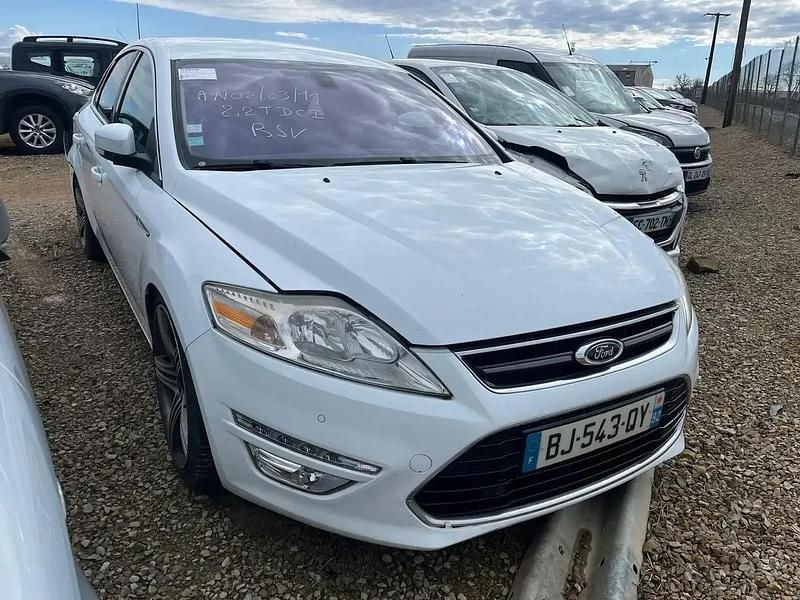 Blanc Utilisé 2011 Ford Mondeo Titanium Berline | 1 790 € - Image 1/4