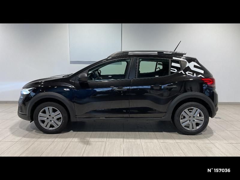 Occasion Dacia Sandero Essentiel 101 ch (74 kW) 2023 Noir Citadine