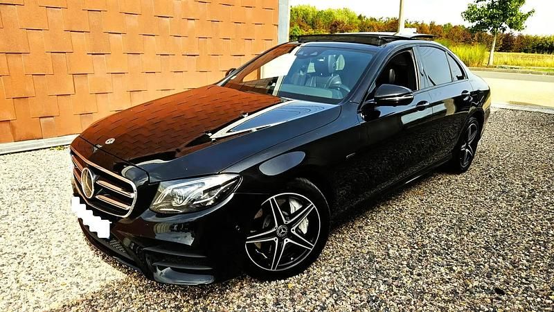 Occasion Mercedes E300 AMG line 194 ch (142 kW) 2020 Noir Berline