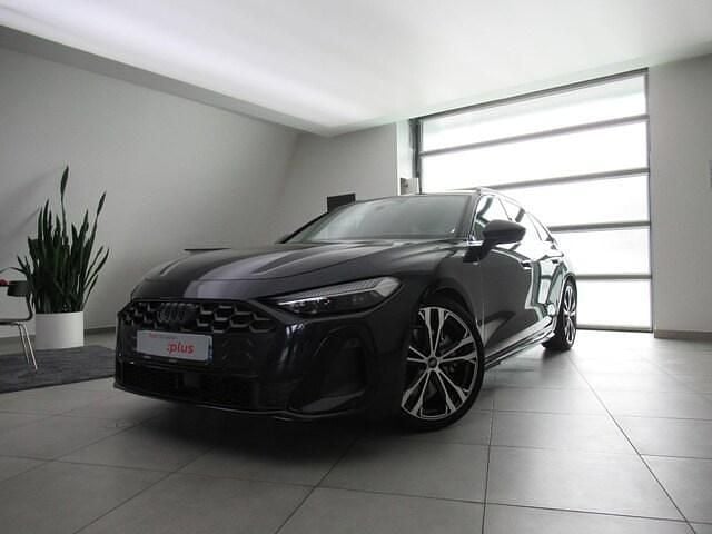 Bleu firmament métallisé Utilisé 2025 Audi A5 Design Coupé | 56 951 € - Image 1/4