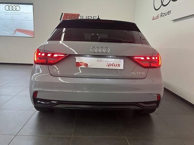 Occasion Audi A1 Sportback Business 95 ch (69 kW) 2023 Gris flèche nacré Citadine