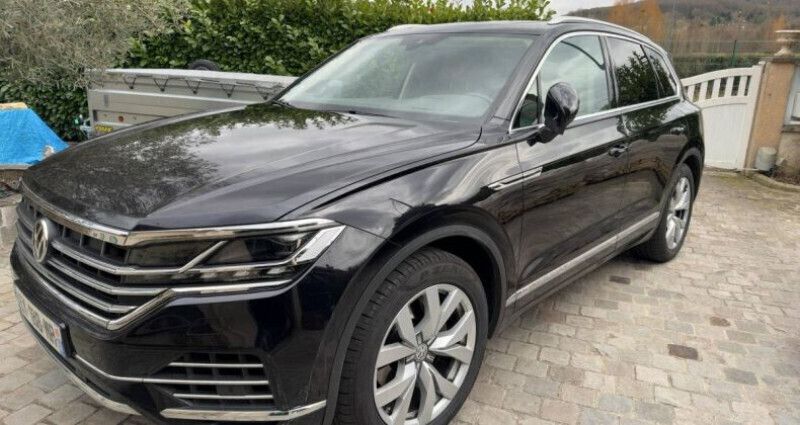 Utilisé 2018 VW Touareg SUV | 33 990 € - Image 1/4