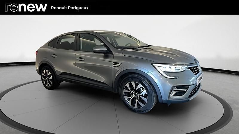 Gris Utilisé 2022 Renault Arkana Business SUV | 20 990 € (Prix juste) - Image 1/4
