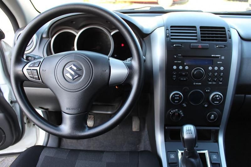 Utilisé 2012 Suzuki Grand Vitara SUV | 17 500 € - Image 1/4