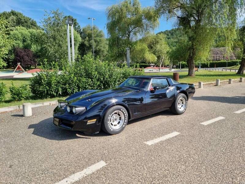 Noir Utilisé 1982 Chevrolet Corvette Coupé | 8 400 € - Image 1/4