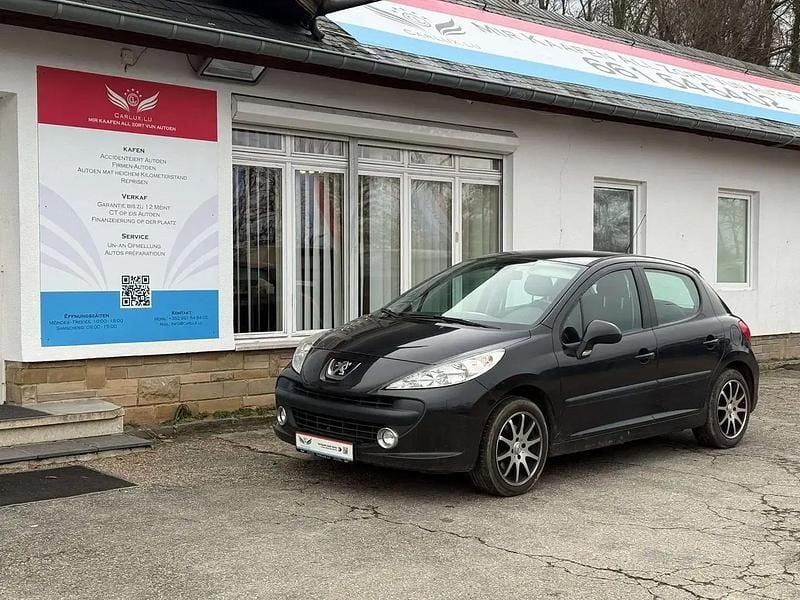Noir Occasion 2009 Peugeot 207 Filou Citadine | 2 499 € - Image 1/4