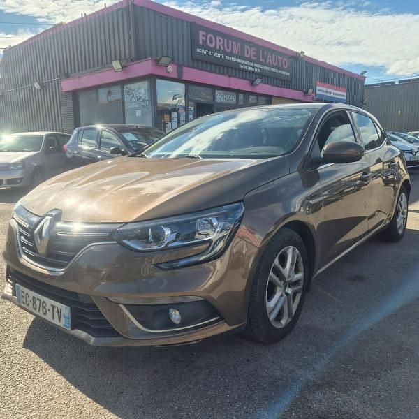 Utilisé 2016 Renault Mégane IV Intens Berline | 7 990 € (Prix juste) - Image 1/3