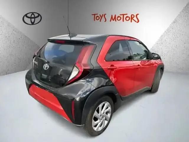 Occasion Toyota Aygo Design 72 ch (52 kW) 2022 Rouge foncé Citadine