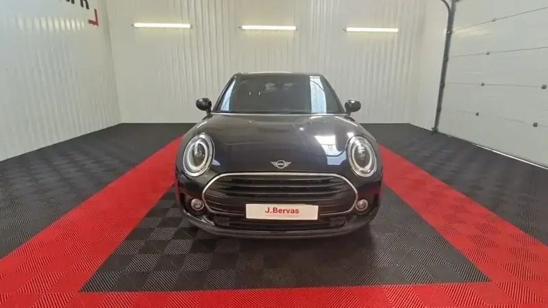 Image 2/4
