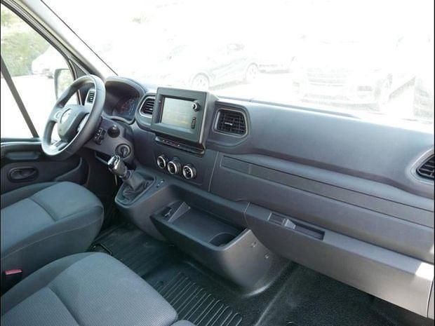 Blanc Utilisé 2023 Renault Master Van | 29 989 € (Prix juste) - Image 1/2