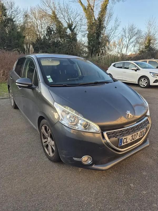Utilisé 2012 Peugeot 208 Citadine | 5 000 € (Prix juste) - Image 1/4