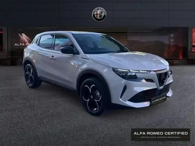 Nouvelle Alfa Romeo Junior Edizione Speciale 2025 Blanc SUV