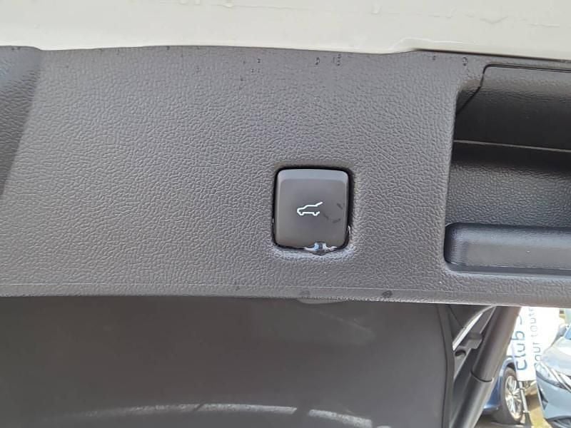 Occasion Ford Kuga ST-Line X 152 ch (111 kW) 2023 Blanc glacier SUV