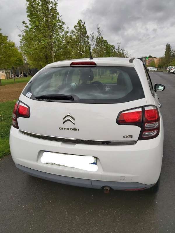 Image 3/4