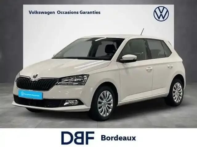 Blanc Occasion 2020 Skoda Fabia Business Line Berline | 11 999 € (Prix juste) - Image 1/4