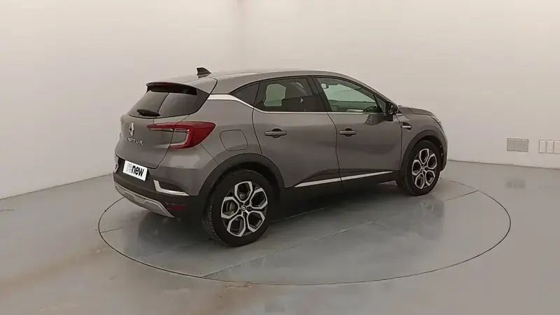 Image 2/4