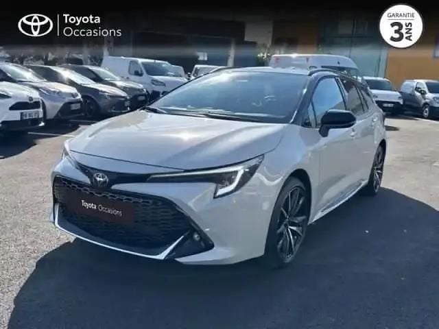 Gris chrome métallisé biton Utilisé 2025 Toyota Corolla Sport Break | 33 390 € (Prix juste) - Image 1/4