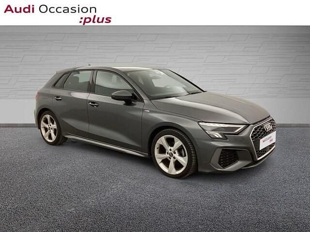 Occasion Audi A3 S-Line 150 ch (110 kW) 2023 Gris daytona nacré Berline