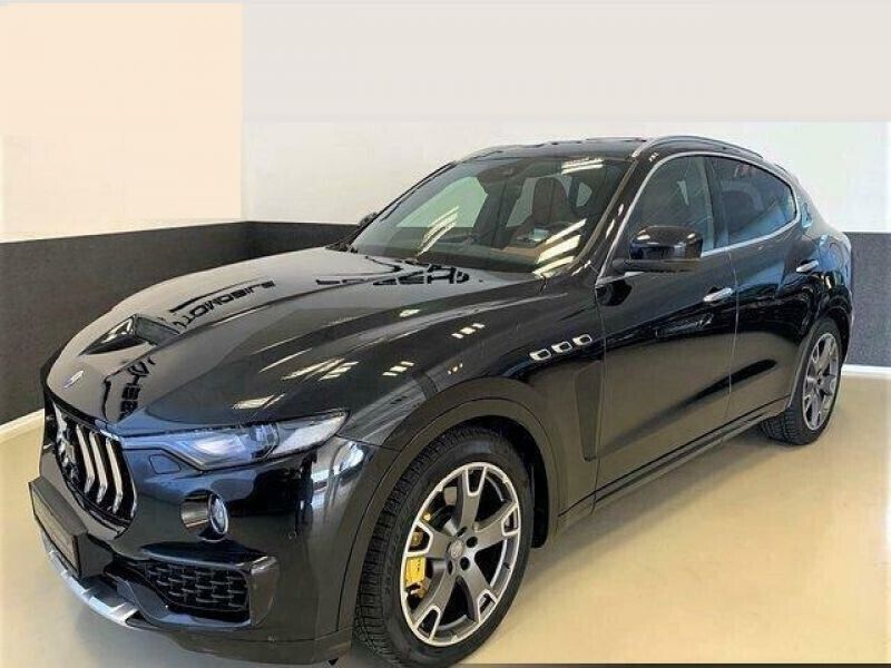 Noir Utilisé 2016 Maserati Levante SUV | 55 390 € - Image 1/4