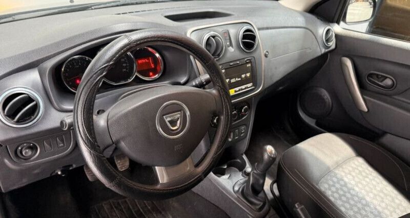 Image 3/4