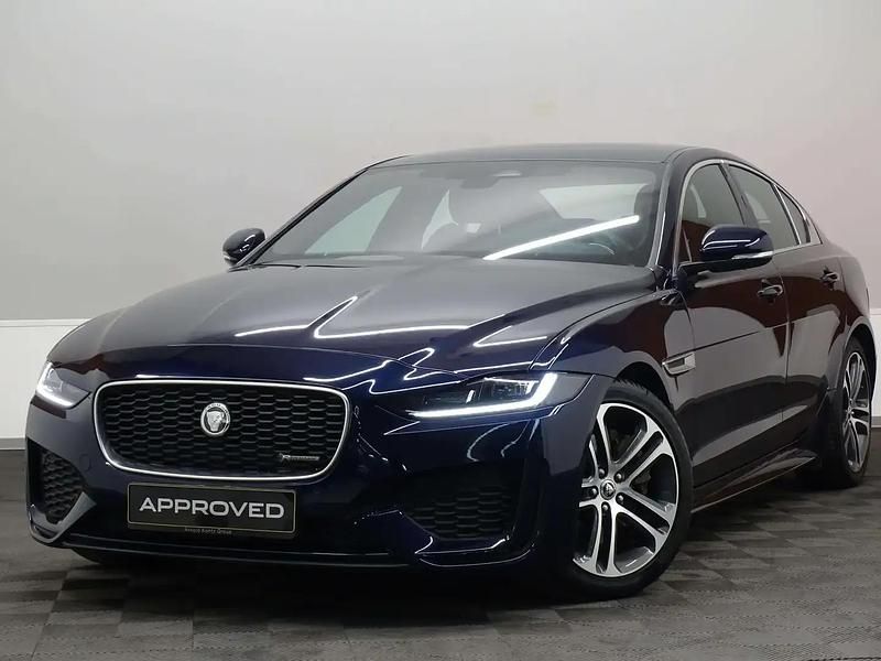 Bleu Utilisé 2023 Jaguar XE R-Dynamic Berline | 43 066 € - Image 1/4