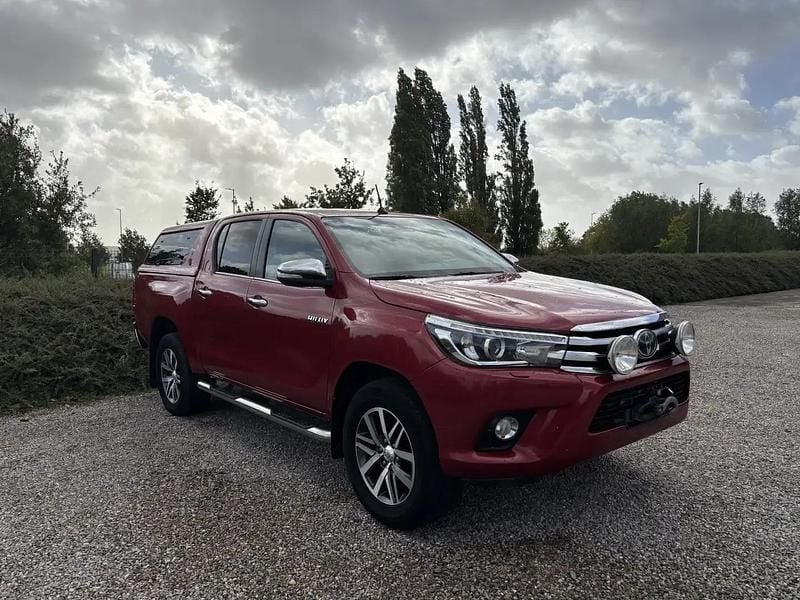 Rouge Utilisé 2017 Toyota HiLux Lounge Pick-up | 30 990 € (Super prix) - Image 1/4