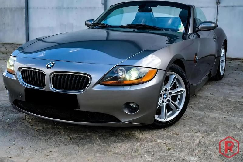 Gris Utilisé 2004 BMW Z4 Sport Line Cabriolet | 10 900 € - Image 1/4