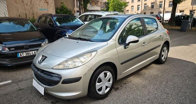 Utilisé 2006 Peugeot 207 Citadine | 3 690 € (Prix juste) - Image 1/4