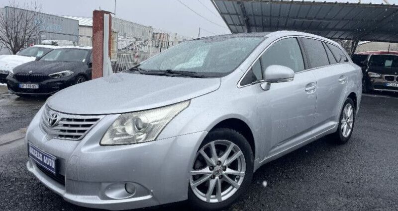 Utilisé 2011 Toyota Avensis Connect Style Break | 6 999 € - Image 1/4