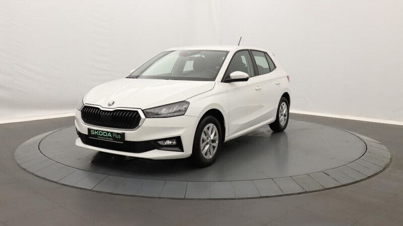 Blanc Utilisé 2022 Skoda Fabia Ambition Berline | 14 999 € (Prix juste) - Image 1/4