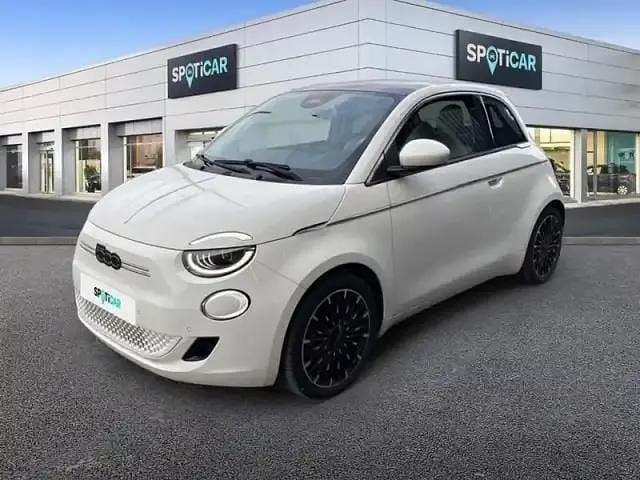 Blanc Occasion 2023 Fiat 500e La Prima Citadine | 17 999 € (Prix juste) - Image 1/4