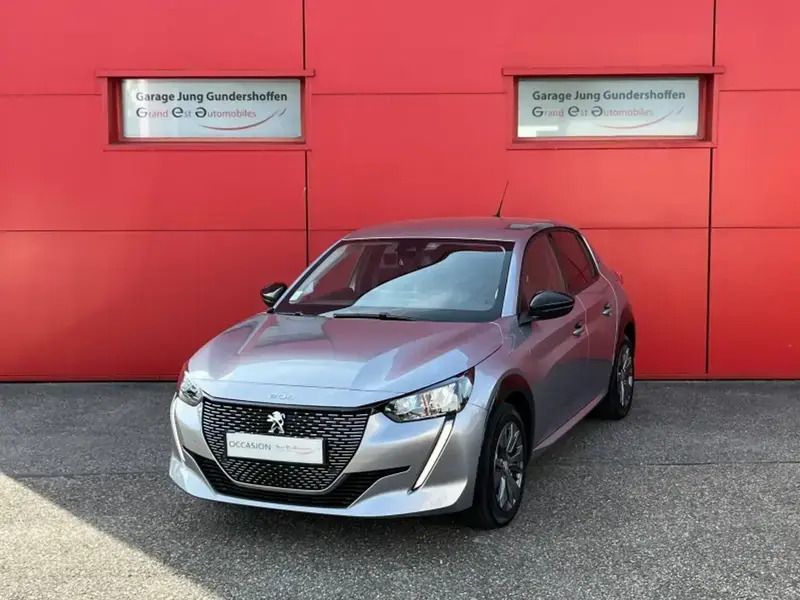 Jaune Utilisé 2023 Peugeot e-208 Allure Citadine | 28 990 € - Image 1/4