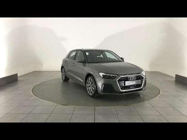 Nouvelle Audi A1 Sportback Design 95 ch (69 kW) 2026 Gris chronos métallisé noir mythe métallisé Citadine