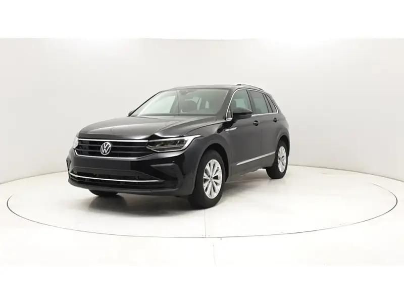 Gris Utilisé 2023 VW Tiguan Life SUV | 38 610 € (Prix cher) - Image 1/4