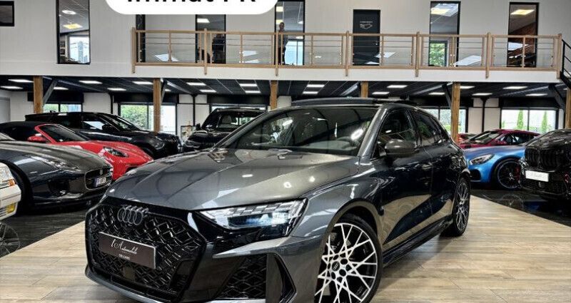 Gris Utilisé 2025 Audi RS3 Sportback Design Citadine | 117 990 € - Image 1/4