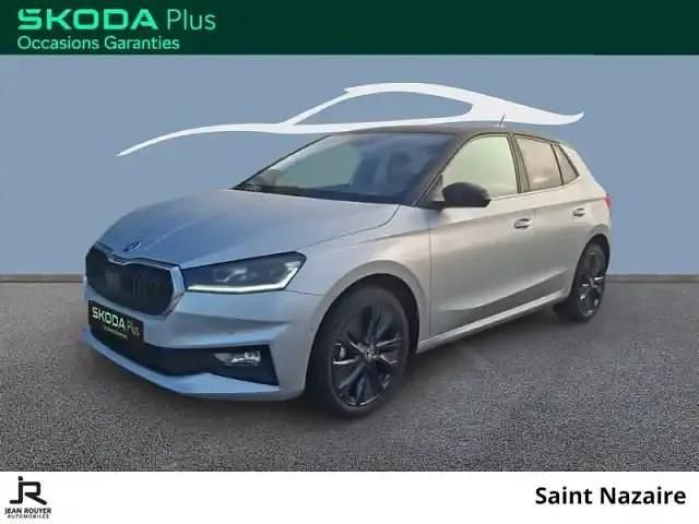 Gris argent toit noir Occasion 2024 Skoda Fabia Berline | 20 490 € (Prix assez cher) - Image 1/4