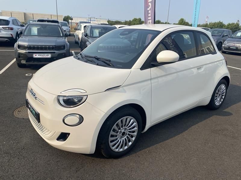 Blanc Occasion 2022 Fiat 500e Action Berline | 14 999 € (Prix juste) - Image 1/2