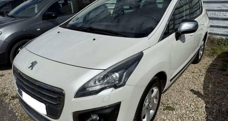 Blanc Utilisé 2015 Peugeot 3008 S SUV | 11 990 € (Prix cher) - Image 1/4