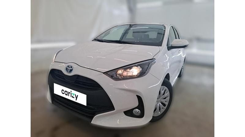 Blanc Utilisé 2022 Toyota Yaris Hybrid Business Edition Berline | 17 990 € (Bon prix) - Image 1/4