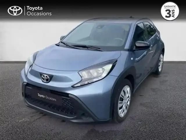 Gris célestine métallisé Occasion 2024 Toyota Aygo X SUV | 14 980 € (Prix juste) - Image 1/4