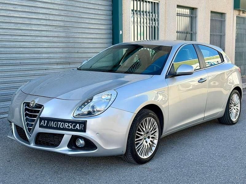 Occasion Alfa Romeo Giulietta 170 ch (125 kW) 2016 Gris Berline