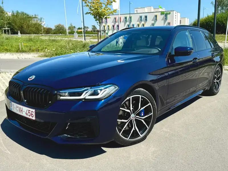 Bleu Utilisé 2022 BMW 530e M Sport Break | 41 990 € (Super prix) - Image 1/4