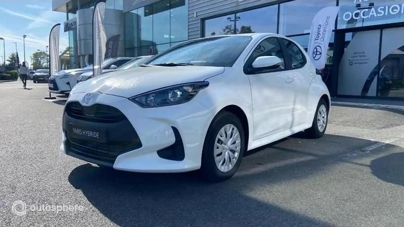 Blanc Utilisé 2025 Toyota Yaris Hybrid Business Edition Berline | 21 900 € (Prix juste) - Image 1/4