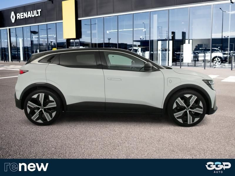 Occasion Renault Megane E-Tech Iconic 161 kW (220 ch) 2024 Blanc Berline