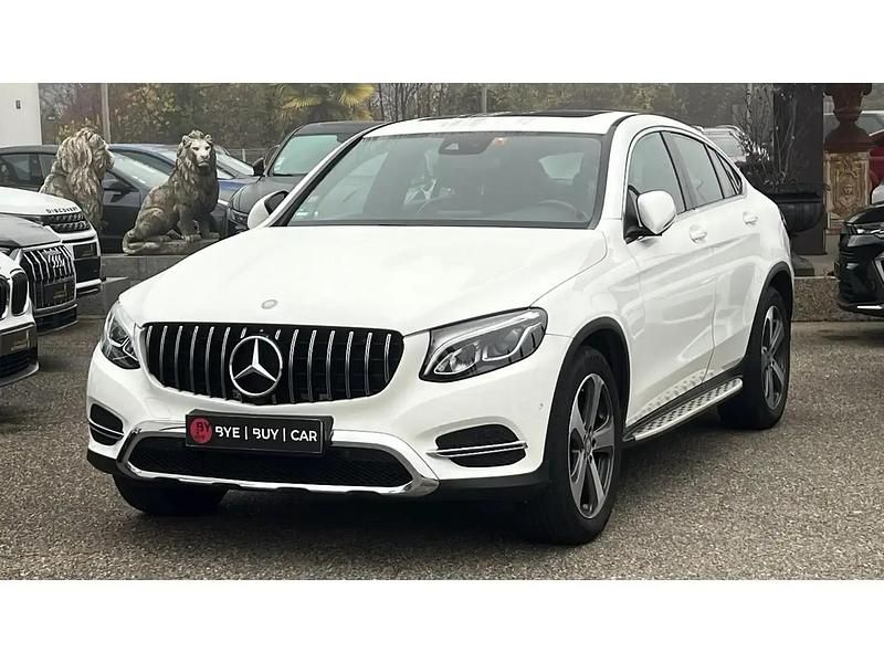 Blanc Occasion 2016 Mercedes GLC220 Executive Coupé | 29 990 € - Image 1/4