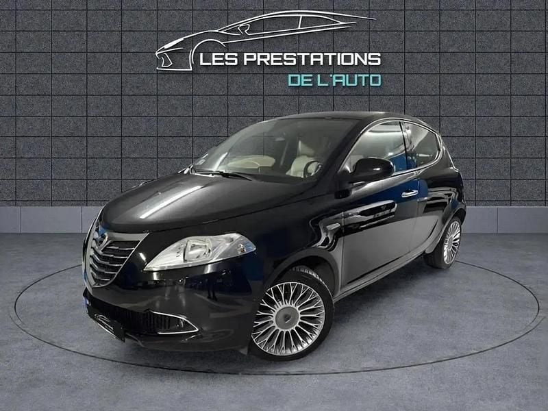 Noir Occasion 2012 Lancia Ypsilon Citadine | 6 490 € - Image 1/4